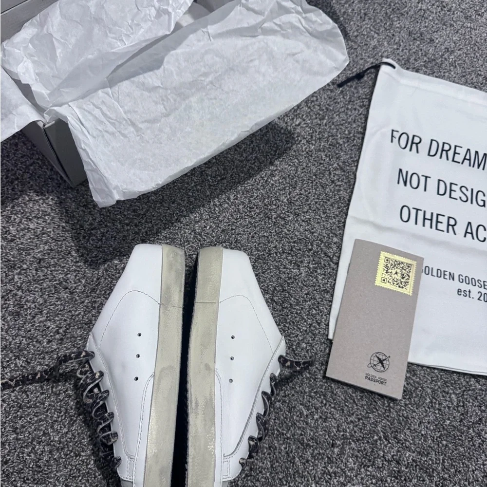FINAL⬇️NWB😍Golden Goose White Sneakers with Neon Green Star - Picture 3 of 12
